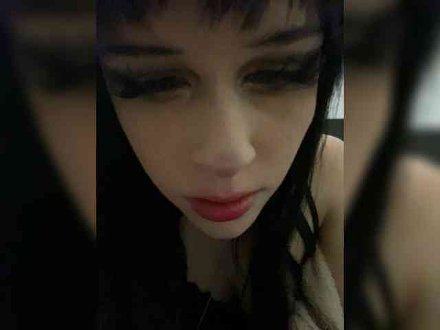 emog1rl Live Webcam on BongaCams