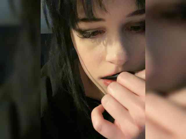 emog1rl Live Webcam on BongaCams