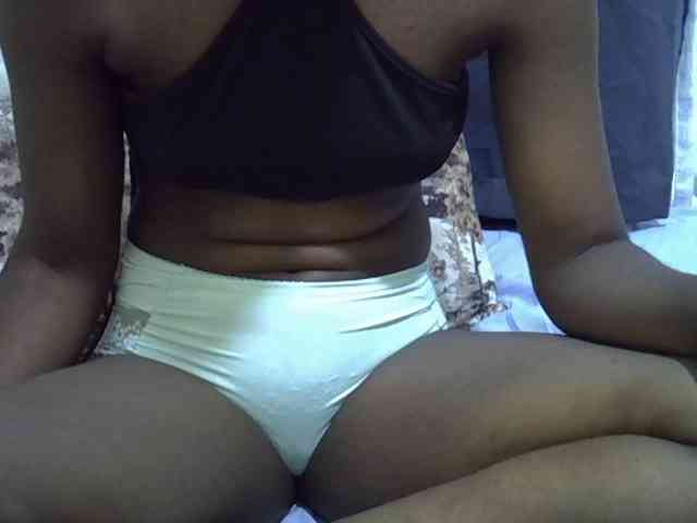 Sexyshaz Live Webcam on BongaCams