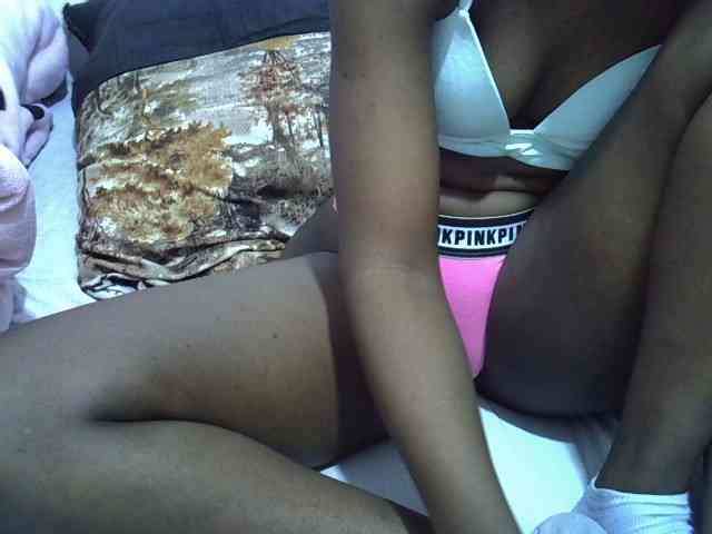 Sexyshaz webcam