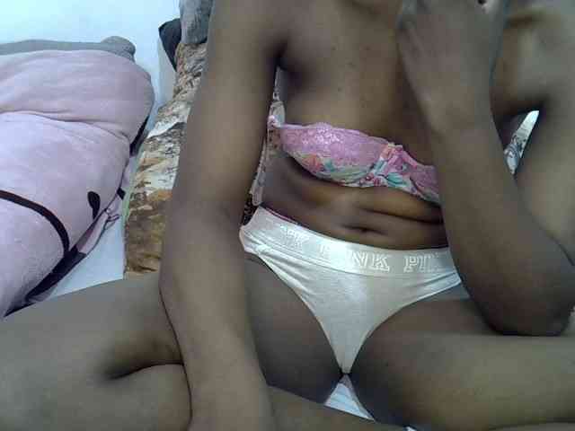 Sexyshaz webcam
