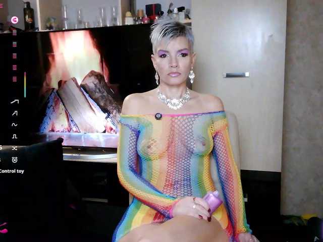 Alice69Sochi's BongaCams show and profile