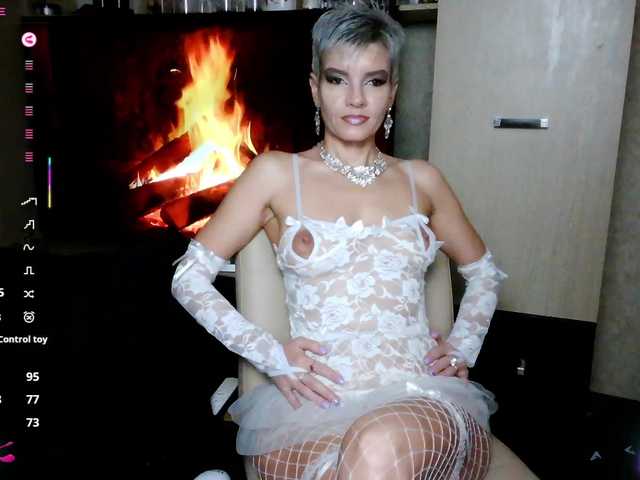 Alice69Sochi's BongaCams show and profile