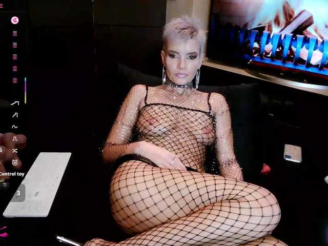 Alice69Sochi's BongaCams show and profile