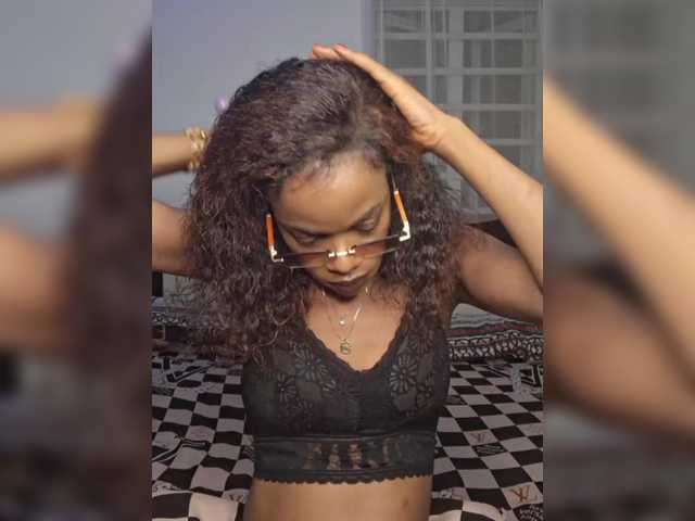 GlobeTrottieHottie1's BongaCams show and profile