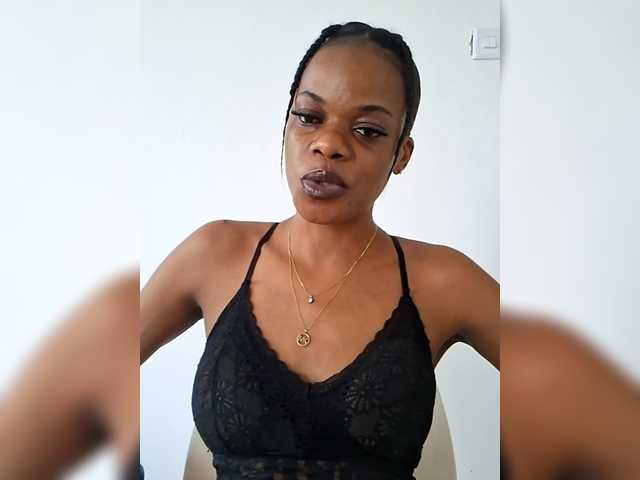 GlobeTrottieHottie1's BongaCams show and profile