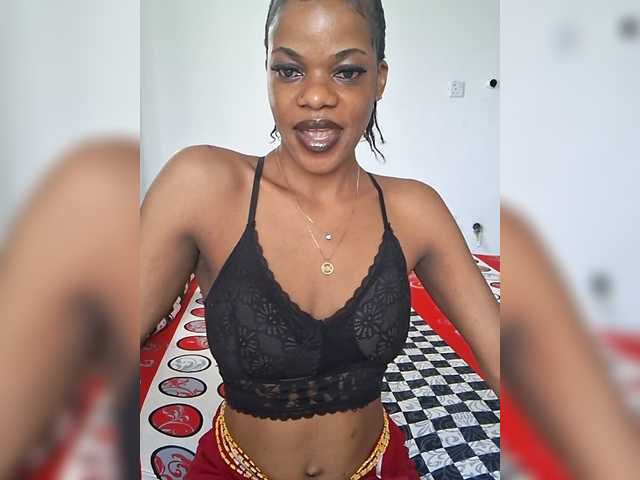 GlobeTrottieHottie1's BongaCams show and profile