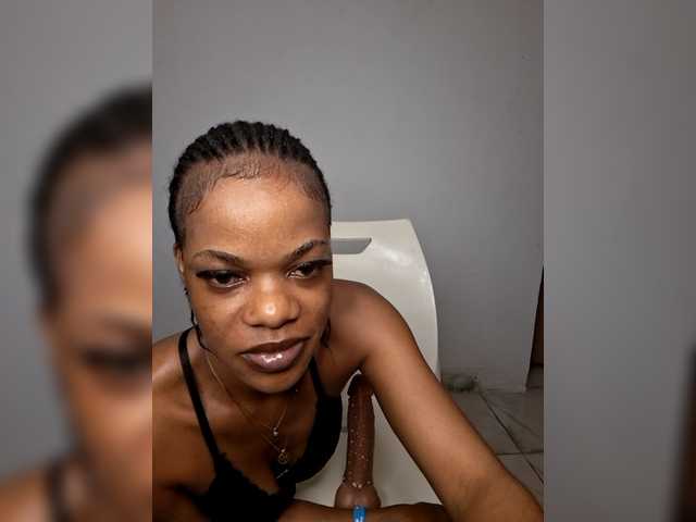 GlobeTrottieHottie1's BongaCams show and profile