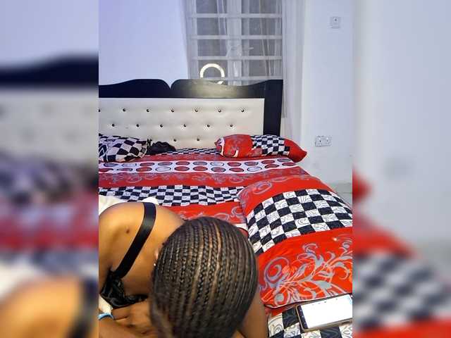 GlobeTrottieHottie1's BongaCams show and profile