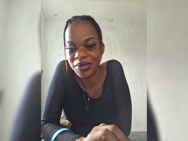 GlobeTrottieHottie1's BongaCams show and profile