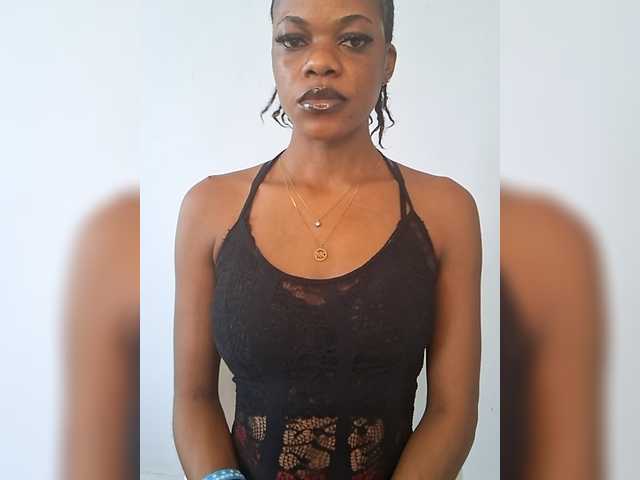 GlobeTrottieHottie1's BongaCams show and profile