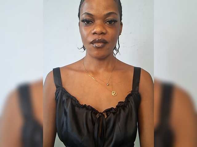 GlobeTrottieHottie1's BongaCams show and profile