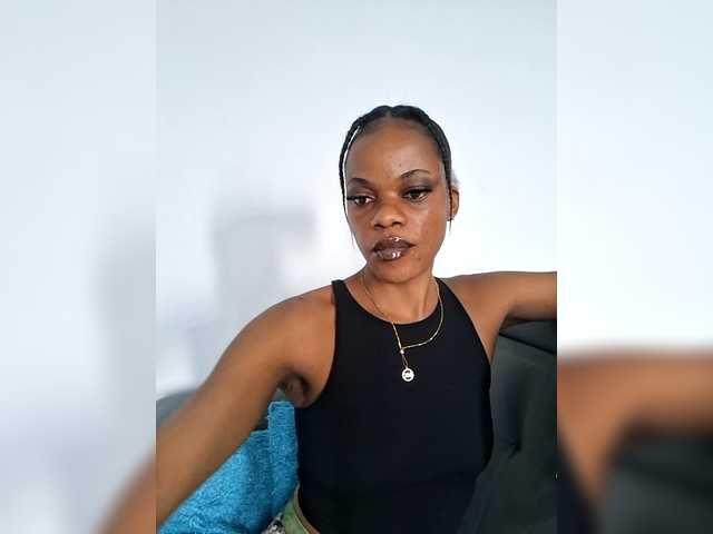 GlobeTrottieHottie1's BongaCams show and profile