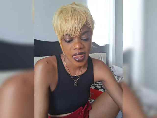 GlobeTrottieHottie1 webcam