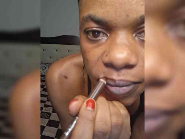 GlobeTrottieHottie1 webcam