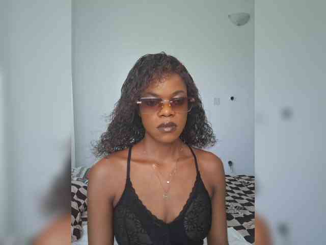 GlobeTrottieHottie1 webcam