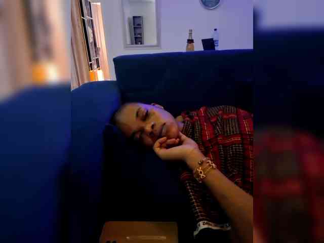 GlobeTrottieHottie1 webcam