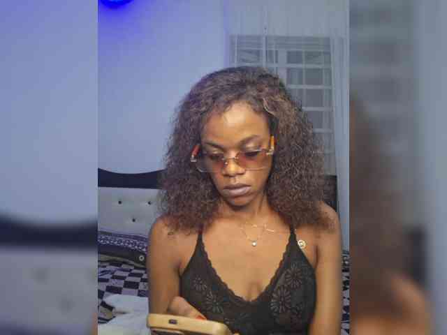 GlobeTrottieHottie1 webcam