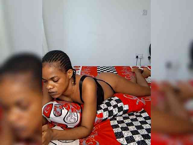 GlobeTrottieHottie1 webcam