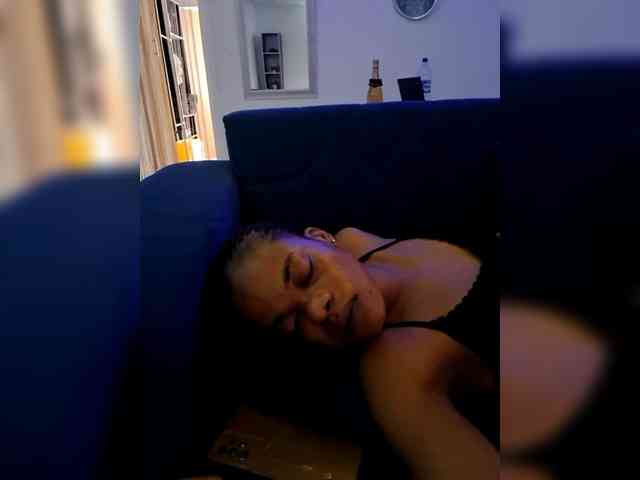 GlobeTrottieHottie1 webcam