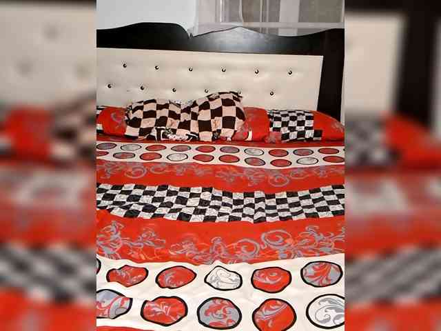 GlobeTrottieHottie1 webcam