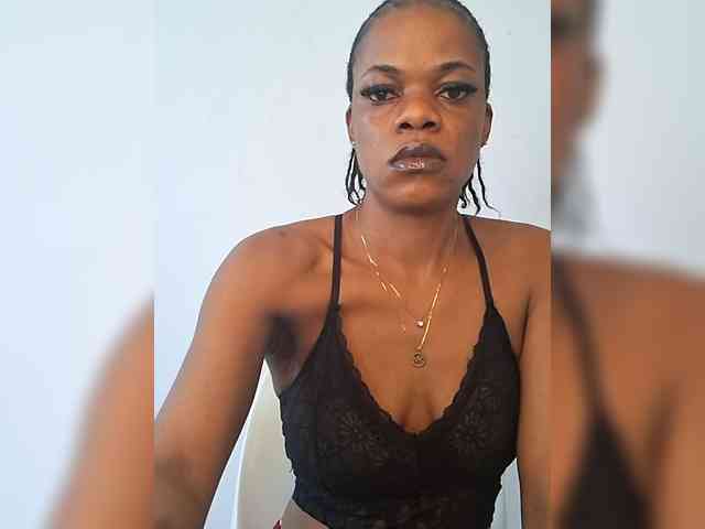 GlobeTrottieHottie1 webcam