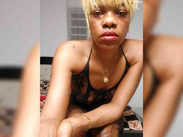 GlobeTrottieHottie1 webcam