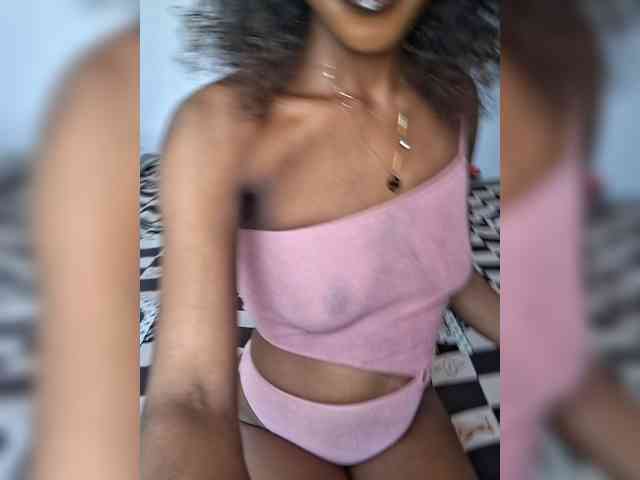 GlobeTrottieHottie1 webcam