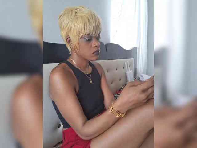 GlobeTrottieHottie1 webcam