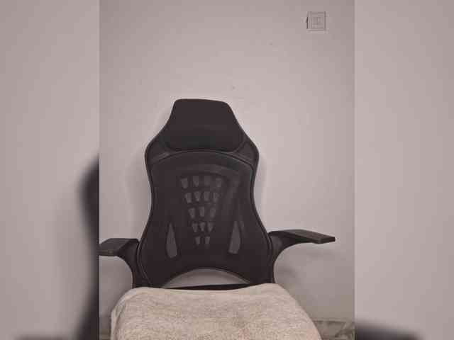 GlobeTrottieHottie1 webcam