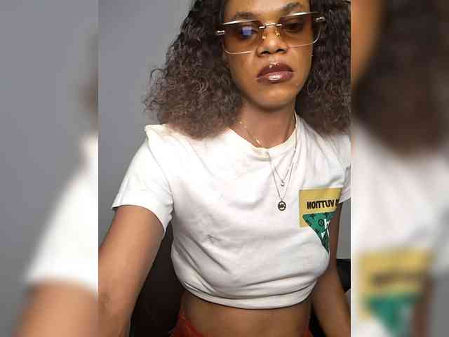 GlobeTrottieHottie1 webcam