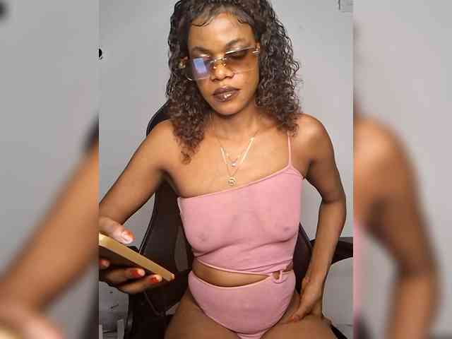 GlobeTrottieHottie1 webcam