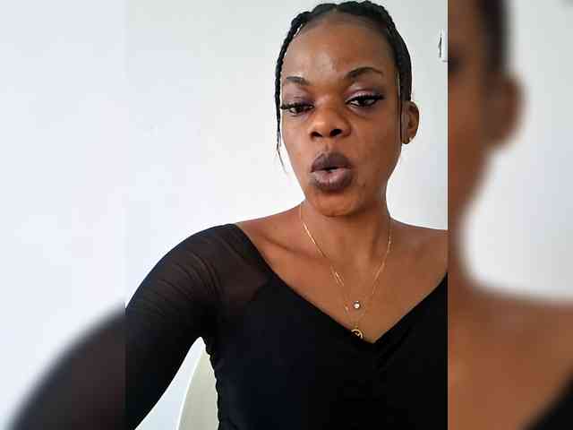 GlobeTrottieHottie1 webcam