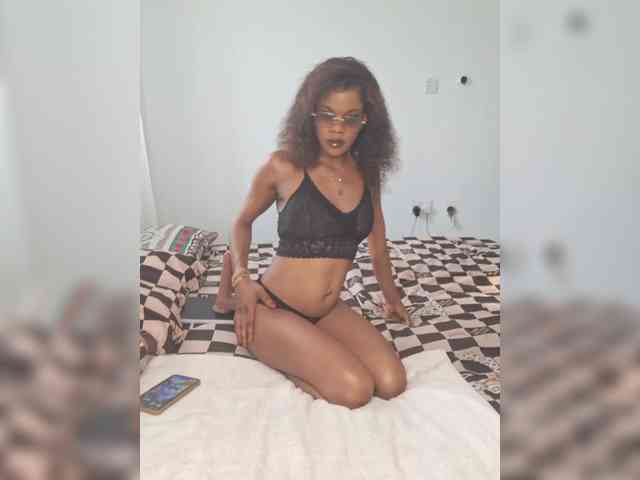 GlobeTrottieHottie1 webcam