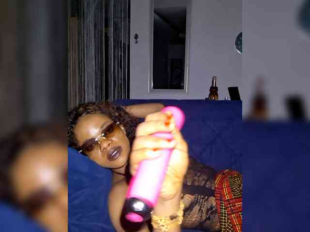 GlobeTrottieHottie1 webcam