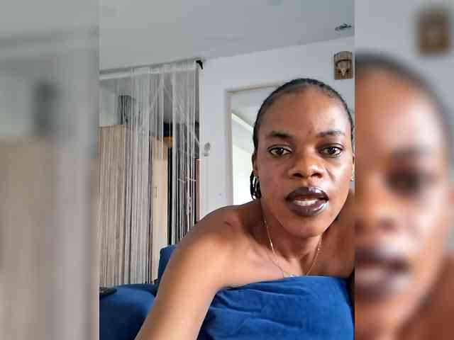 GlobeTrottieHottie1 webcam