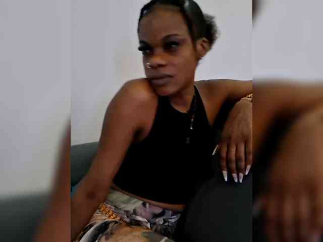 GlobeTrottieHottie1 webcam