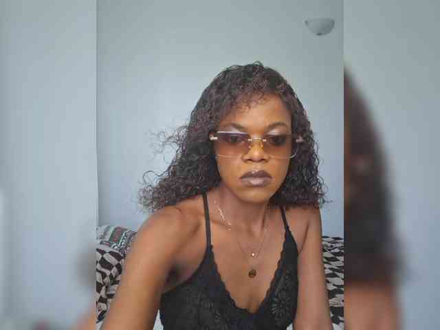 GlobeTrottieHottie1 webcam