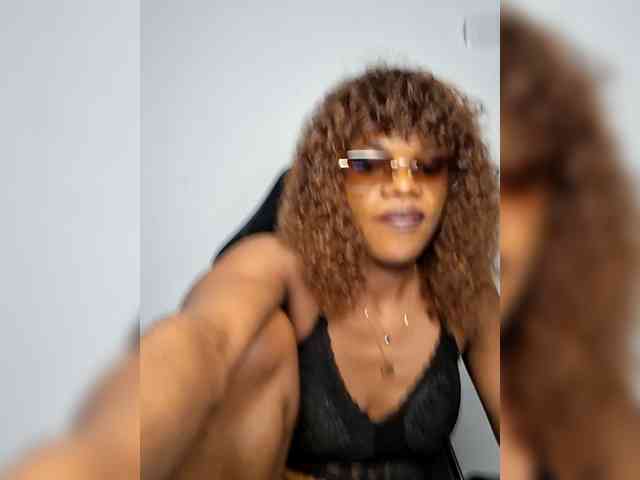 GlobeTrottieHottie1 webcam