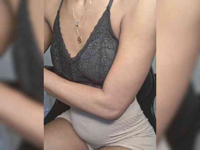 GlobeTrottieHottie1 webcam