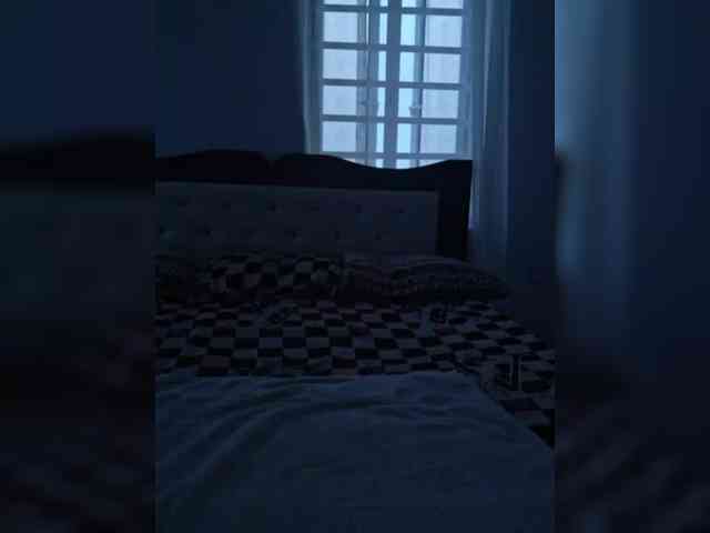 GlobeTrottieHottie1 webcam