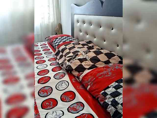 GlobeTrottieHottie1 webcam