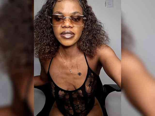 GlobeTrottieHottie1 webcam