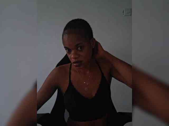 GlobeTrottieHottie1 webcam