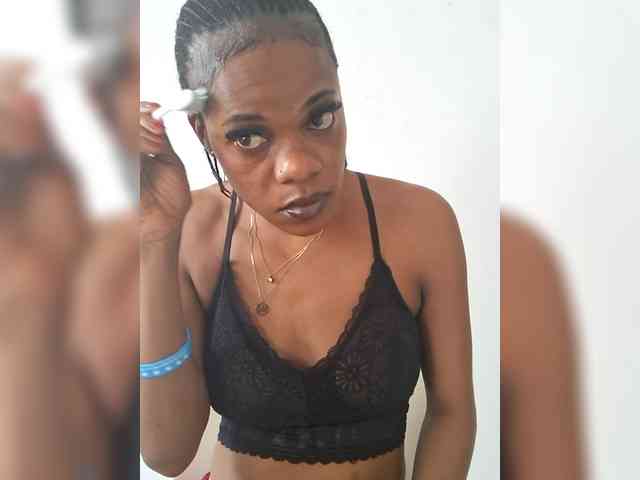 GlobeTrottieHottie1 webcam