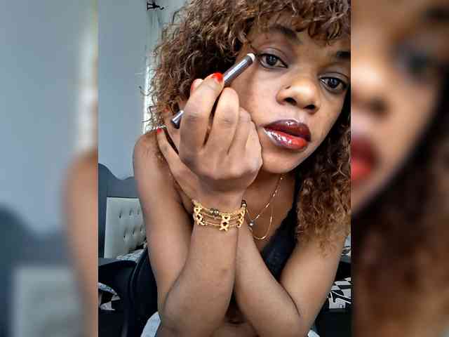 GlobeTrottieHottie1 webcam