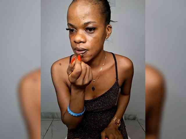 GlobeTrottieHottie1 webcam