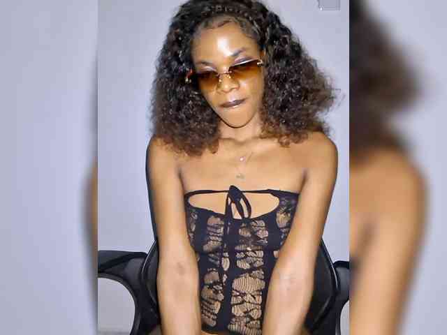 GlobeTrottieHottie1 webcam