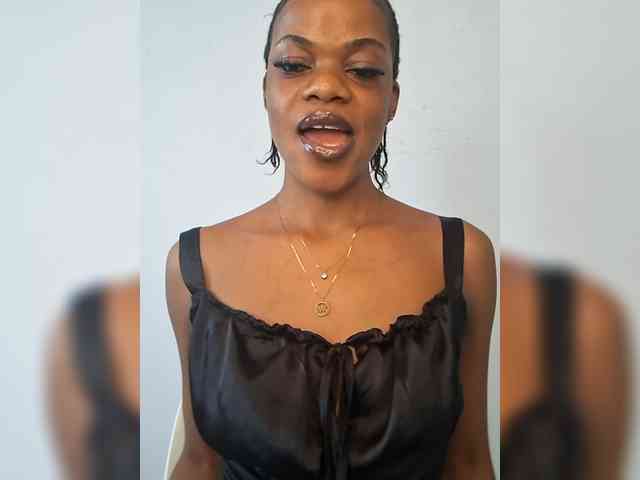 GlobeTrottieHottie1 webcam