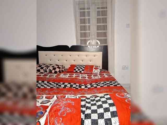 GlobeTrottieHottie1 webcam